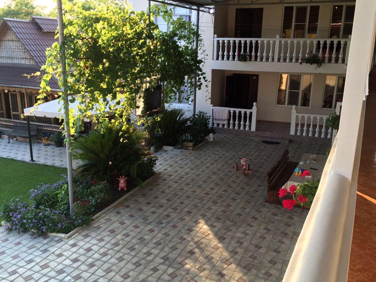 Guest House Liel Sukhumi Exterior foto